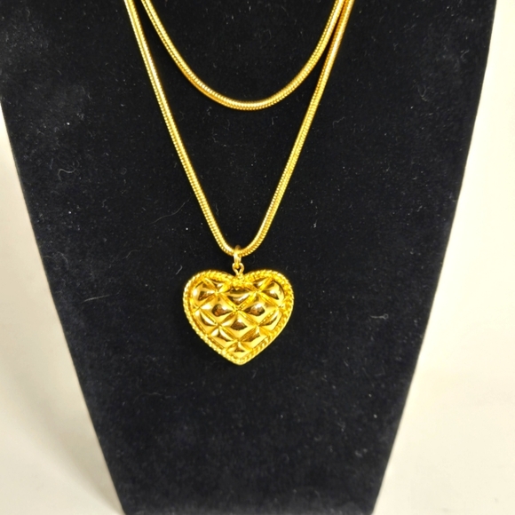 Anne Klein Puffy Heart Goldtone 32" Women's Necklace 90's Excellent Condition - Picture 2 of 4